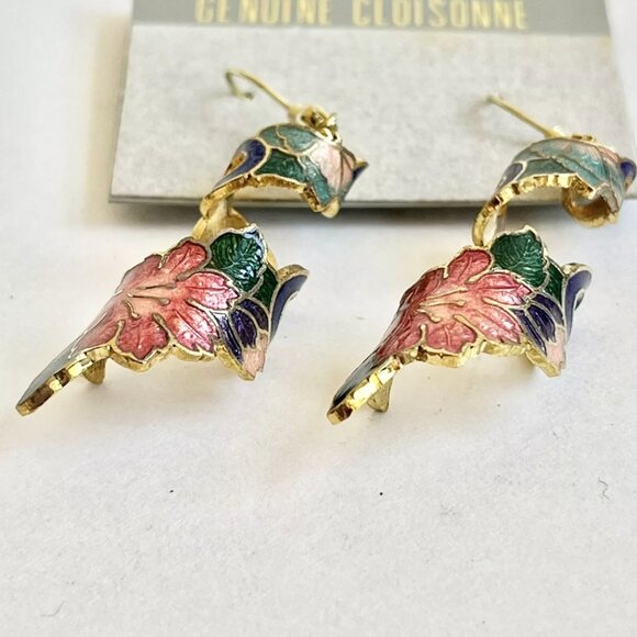 Vintage Red Hibiscus Flower Cloisonne Earrings Enamel Dangle Gold Tone Taiwan - Picture 4 of 11
